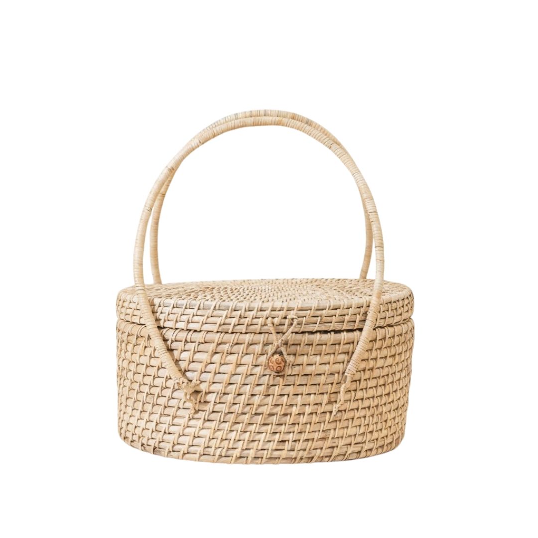 Elegant Rattan Picnic Basket